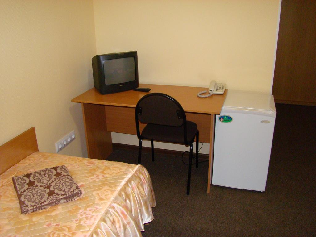 Sever Hotel - Hostel Krasnoyarsk Room photo