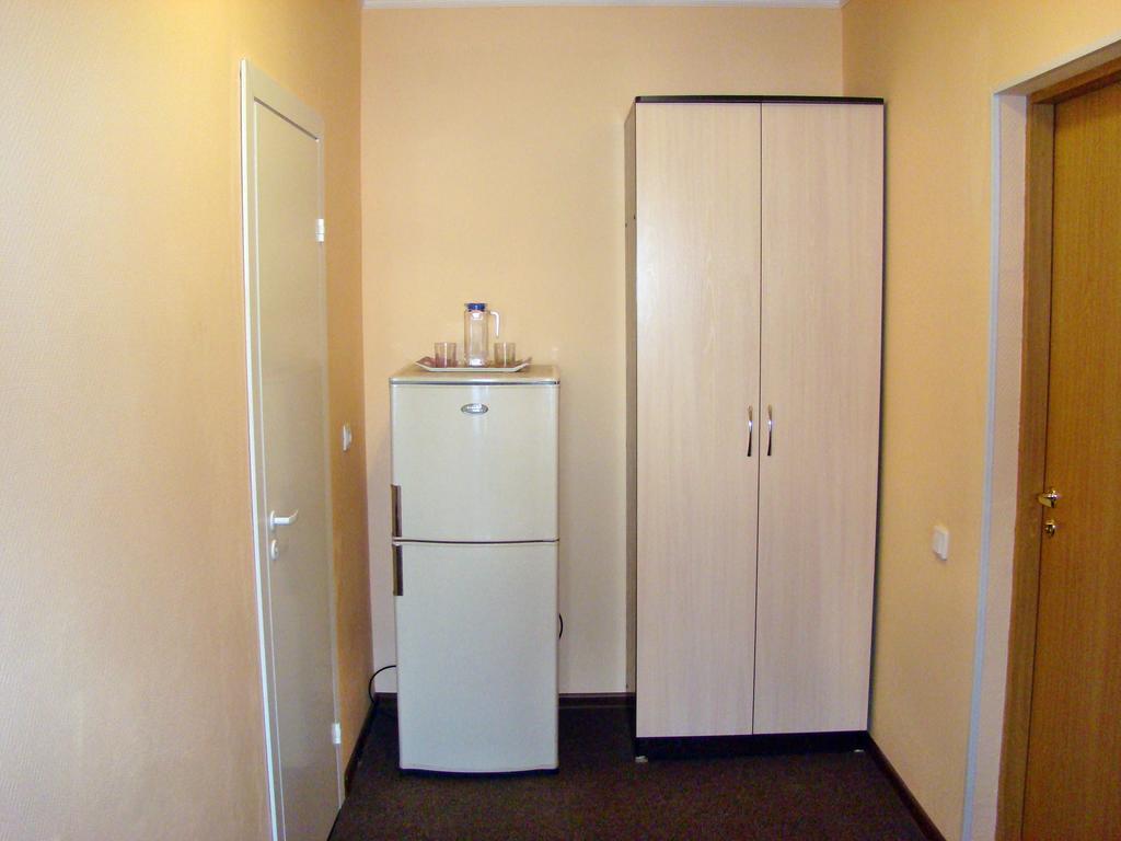 Sever Hotel - Hostel Krasnoyarsk Room photo